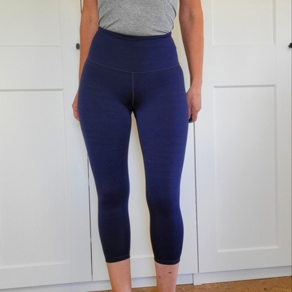 Athleta Pants - Athleta Elation Textured 7/8 Tight Navy Microstripe Size Petite Small